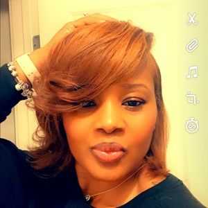 Meet your Posher, Deonna